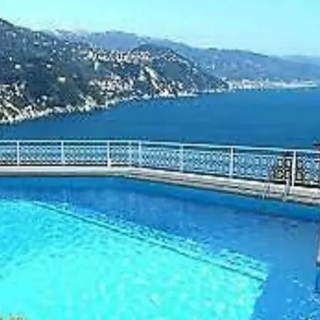Portofino Est *